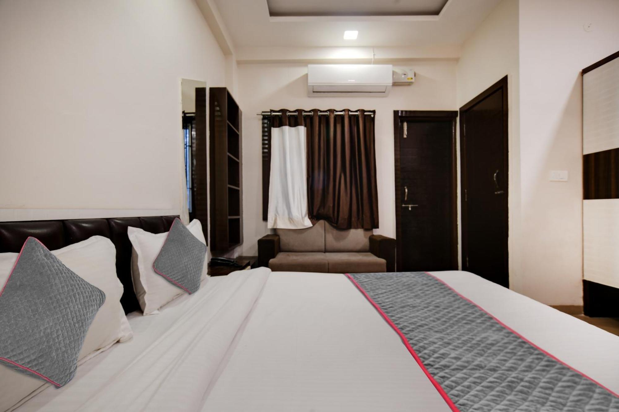 Townhouse Prime Stay Indore Exterior photo
